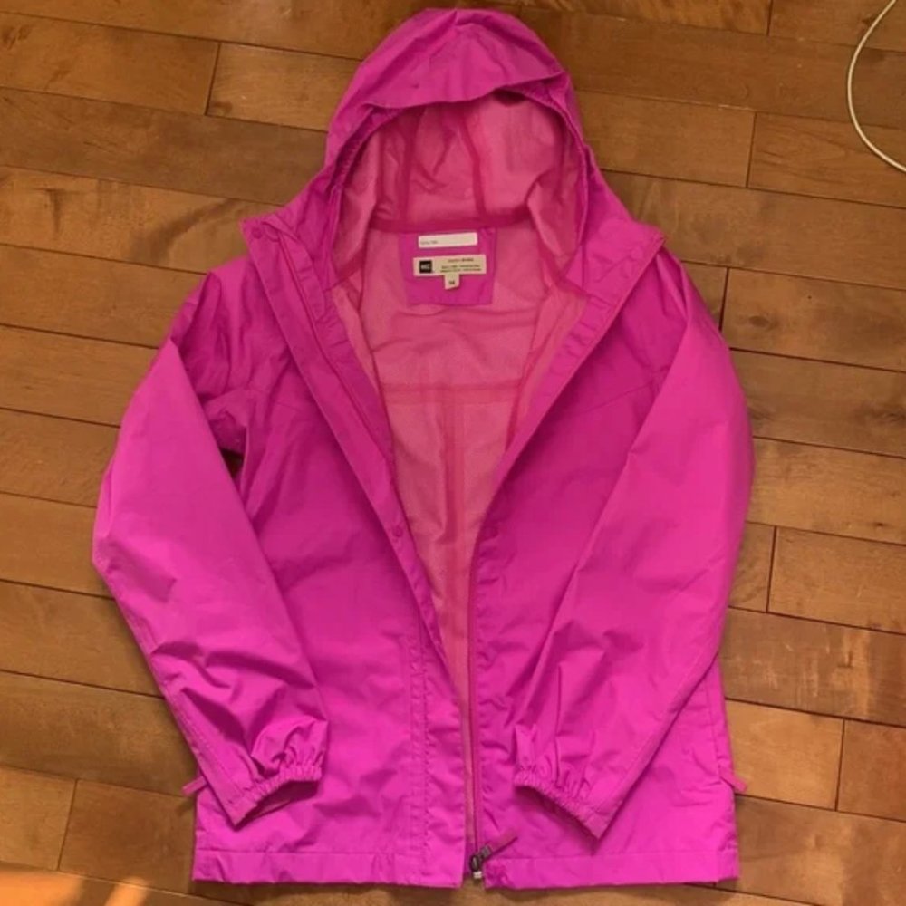 Girls rain jacket, good condition